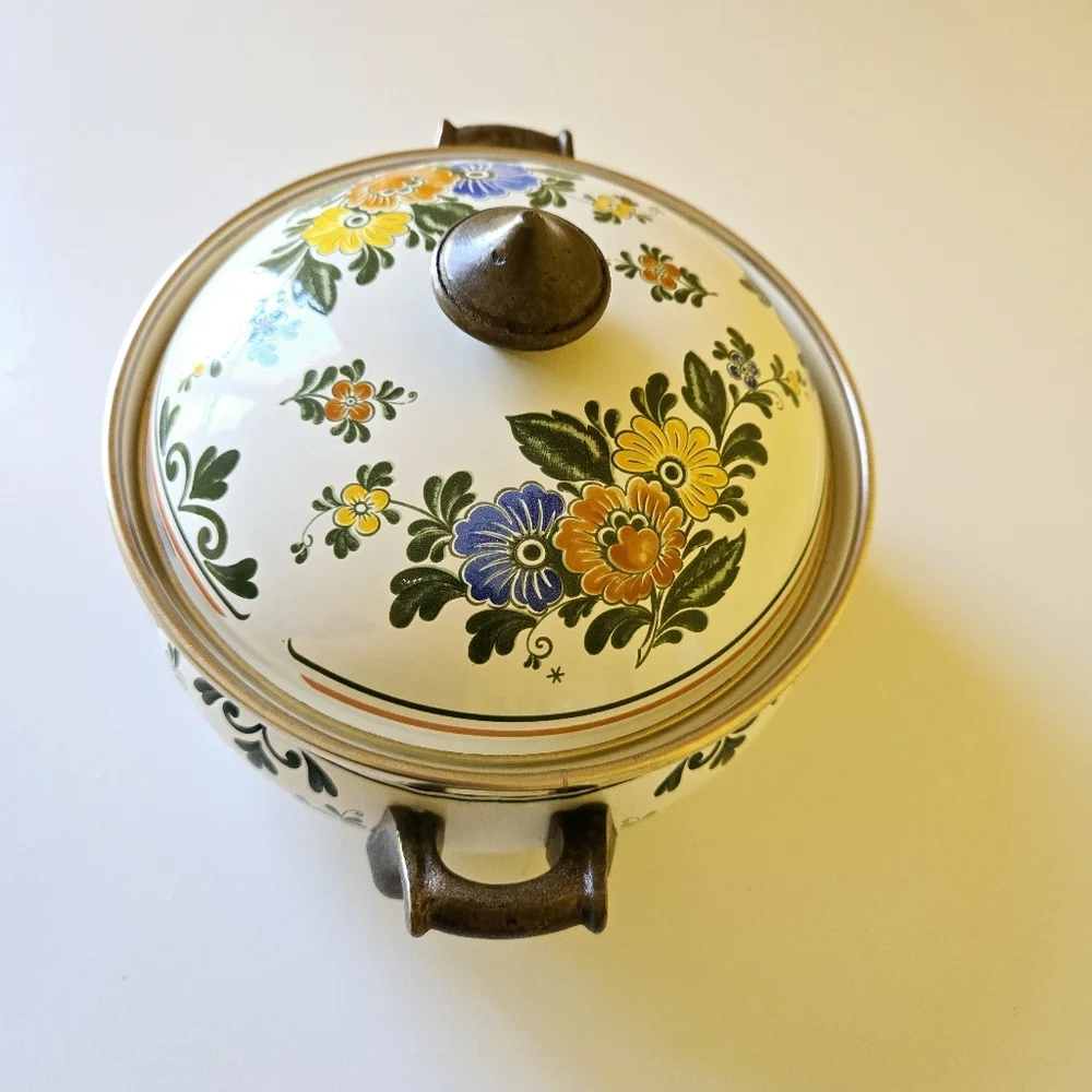 Villeroy & Boch Alt Amsterdam Florals: Metal Casserole & Lid 3Qt Enamel Dish Pan